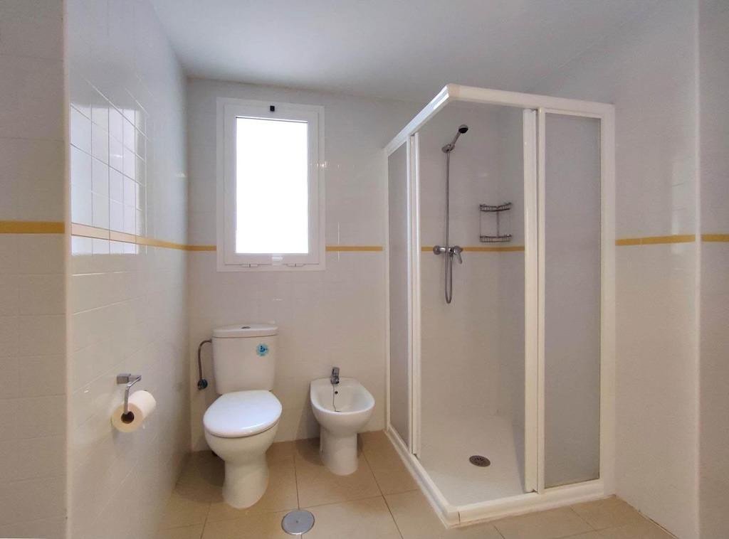 2 Bed Middle Floor Apartment in Punta Prima