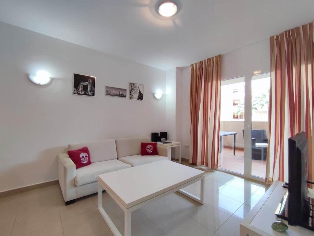 2 Bed Middle Floor Apartment in Punta Prima