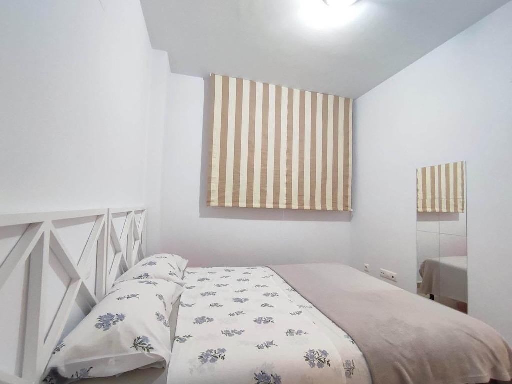 2 Bed Middle Floor Apartment in Punta Prima