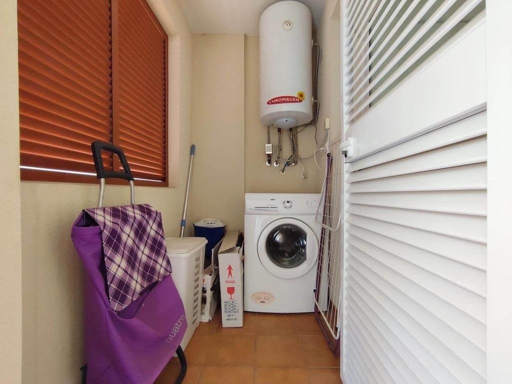 2 Bed Middle Floor Apartment in Punta Prima