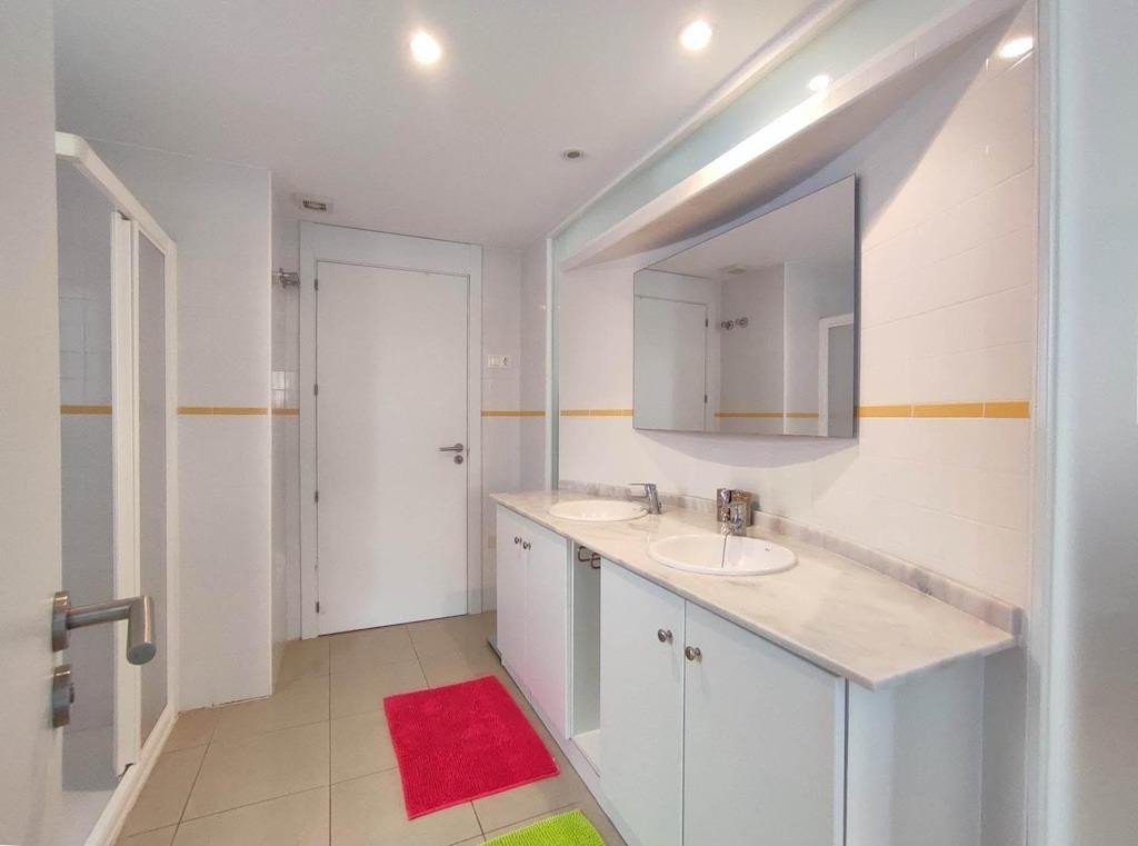 2 Bed Middle Floor Apartment in Punta Prima