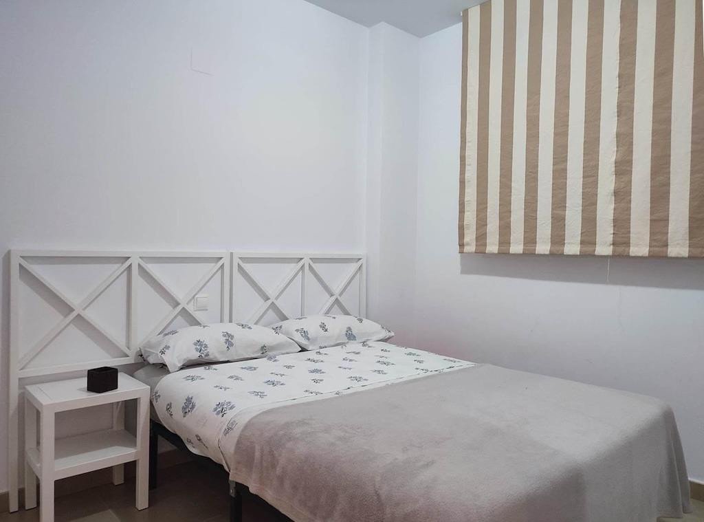 2 Bed Middle Floor Apartment in Punta Prima