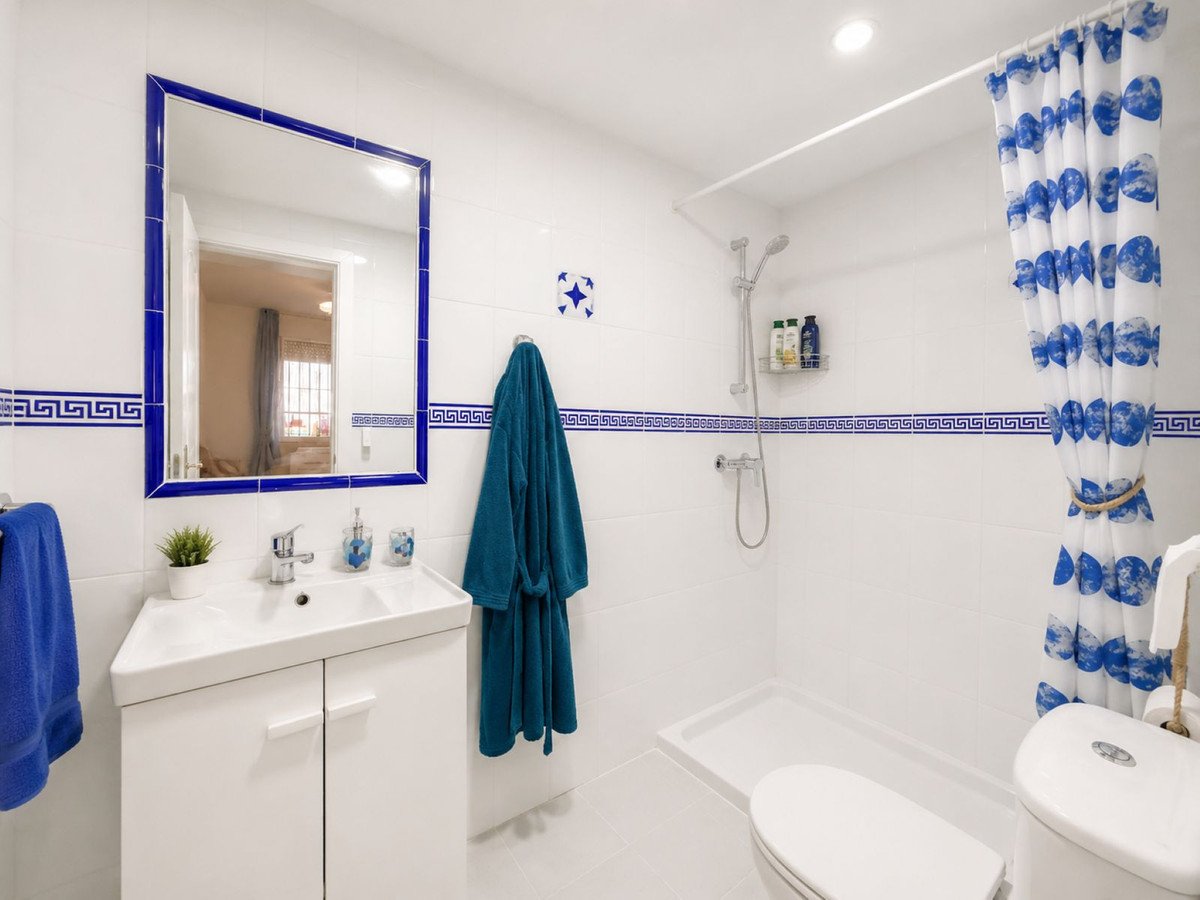 2 Bed Ground Floor Apartment in Casares Playa