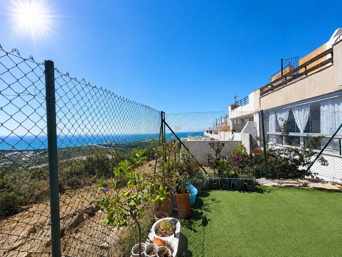 2 Bed Ground Floor Apartment in Casares Playa
