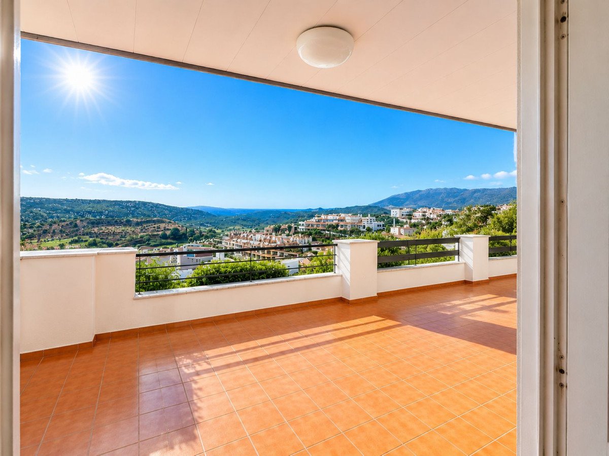 2 Bed Ground Floor Apartment in Casares Playa