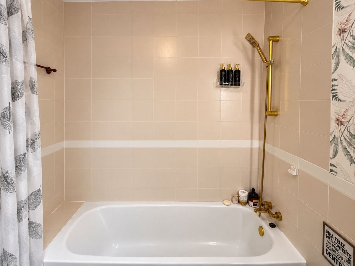 2 Bed Middle Floor Apartment in Manilva
