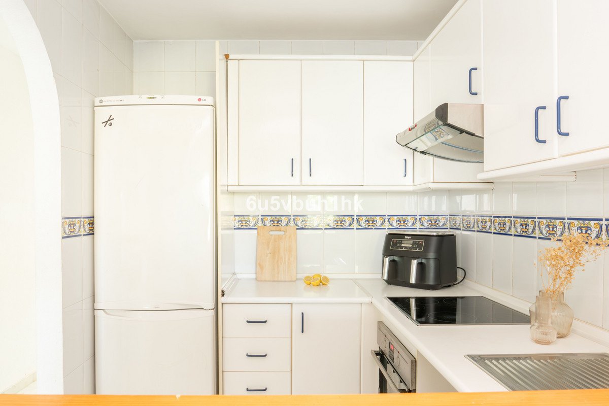 2 Bed Middle Floor Apartment in Mijas Golf