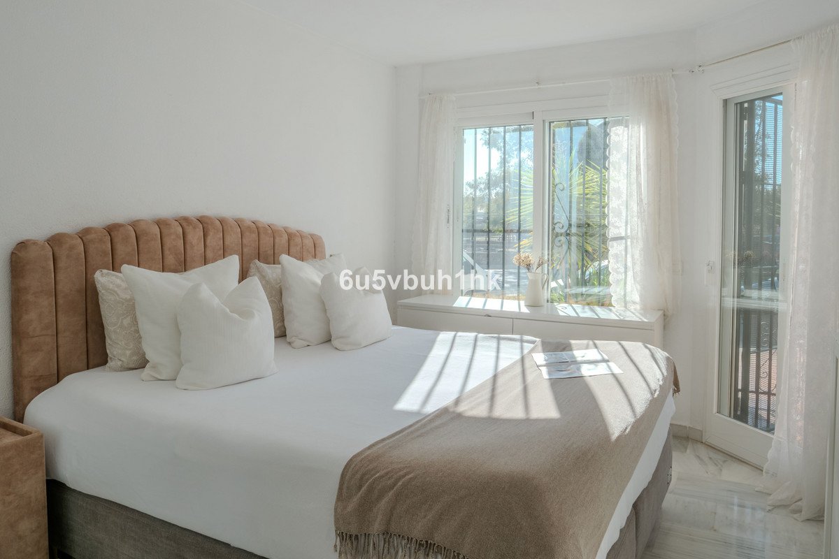 2 Bed Middle Floor Apartment in Mijas Golf