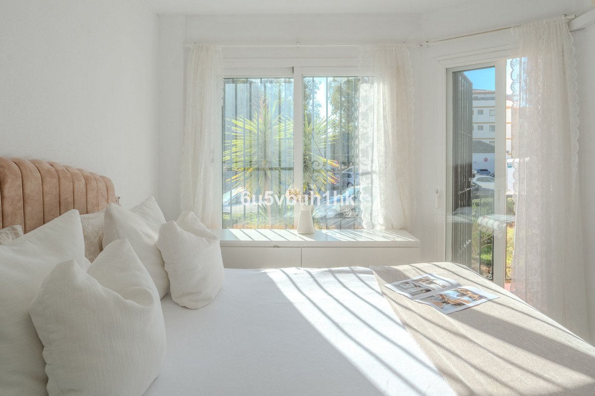 2 Bed Middle Floor Apartment in Mijas Golf