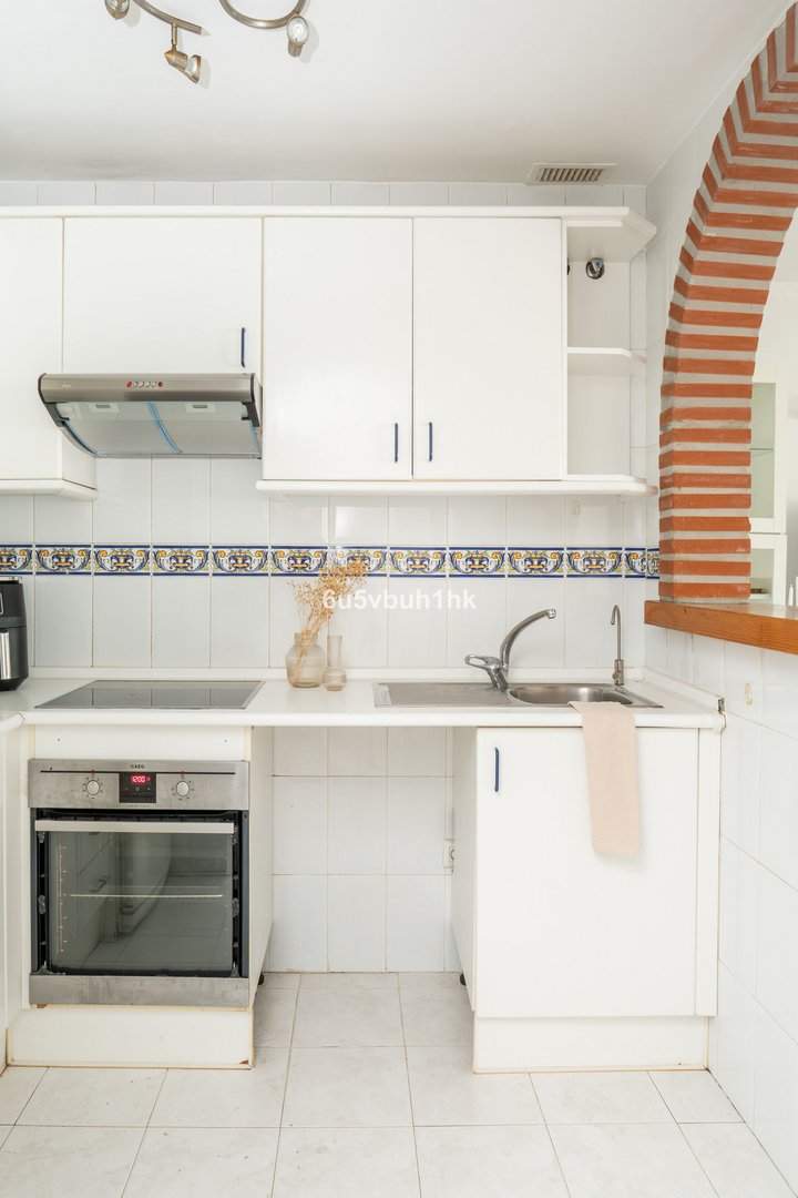 2 Bed Middle Floor Apartment in Mijas Golf