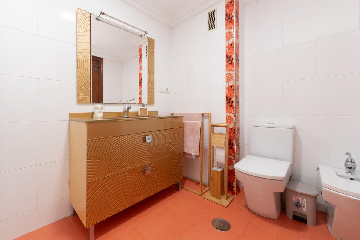 3 Bed Middle Floor Apartment in La Luz