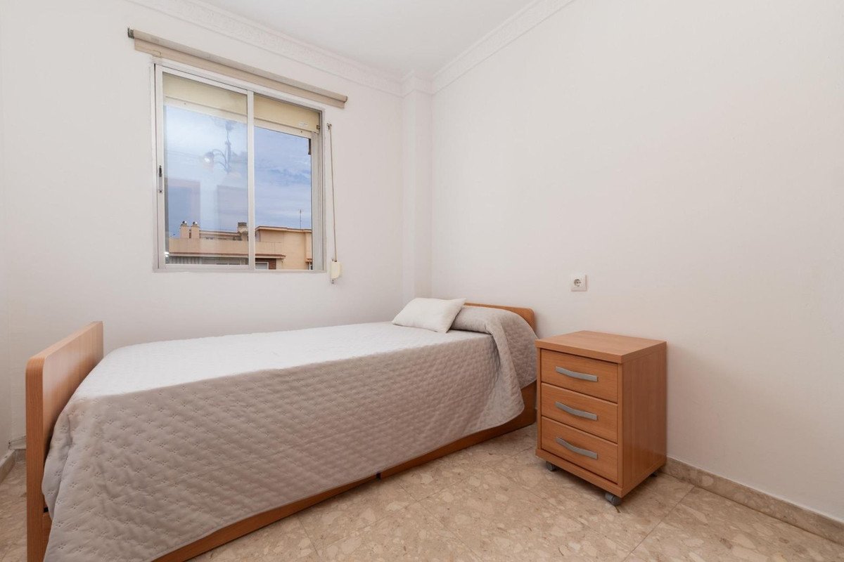 3 Bed Middle Floor Apartment in La Luz