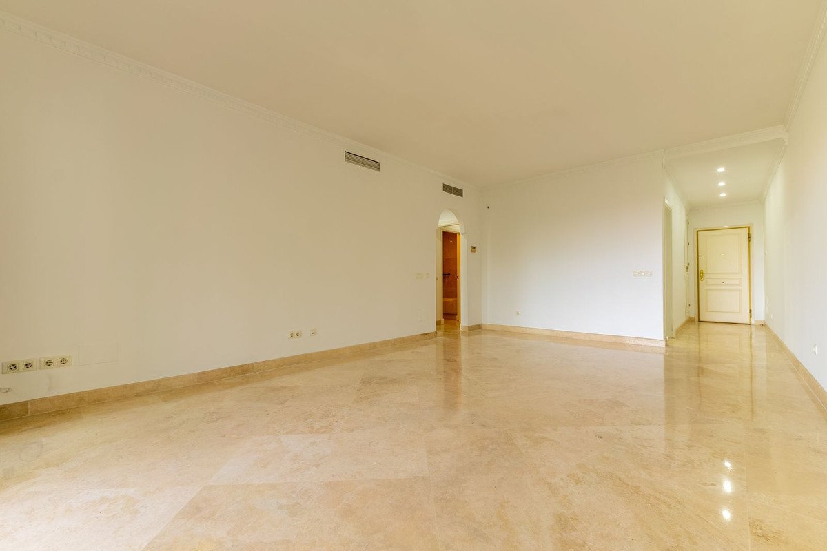 2 Bed Ground Floor Apartment in Mijas Golf