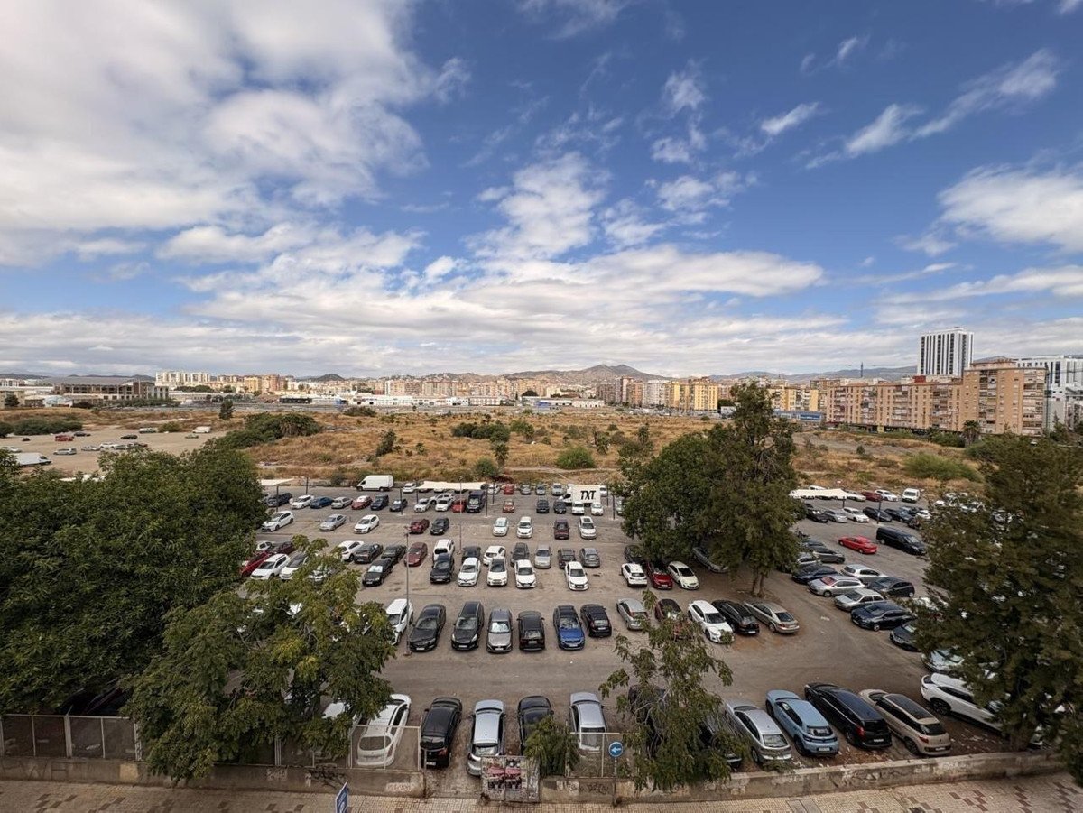 3 Bed Middle Floor Apartment in Málaga