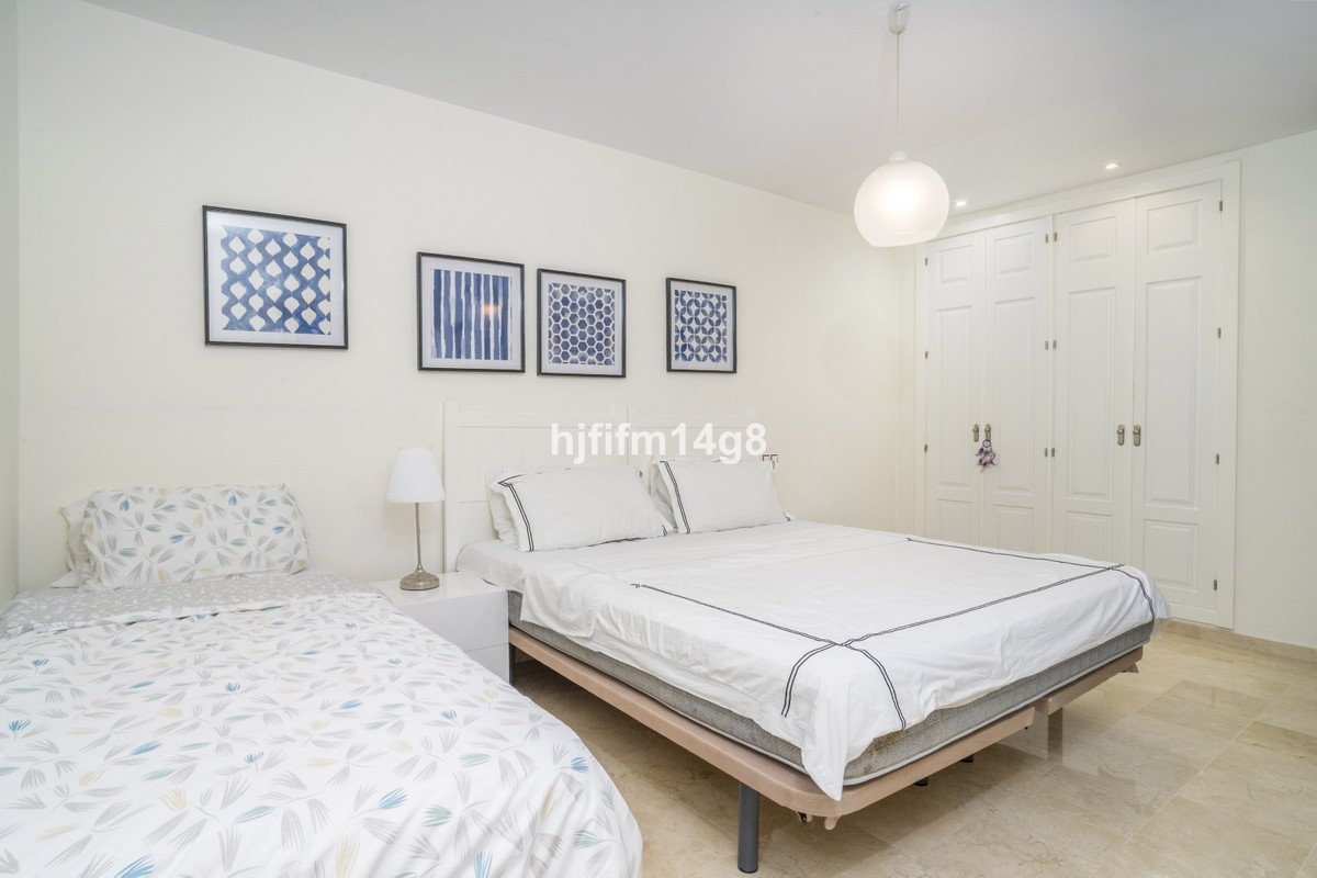 2 Bed Ground Floor Apartment in Nueva Andalucía