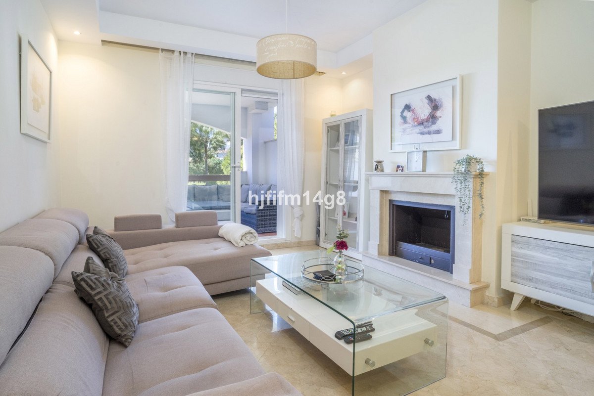 2 Bed Ground Floor Apartment in Nueva Andalucía