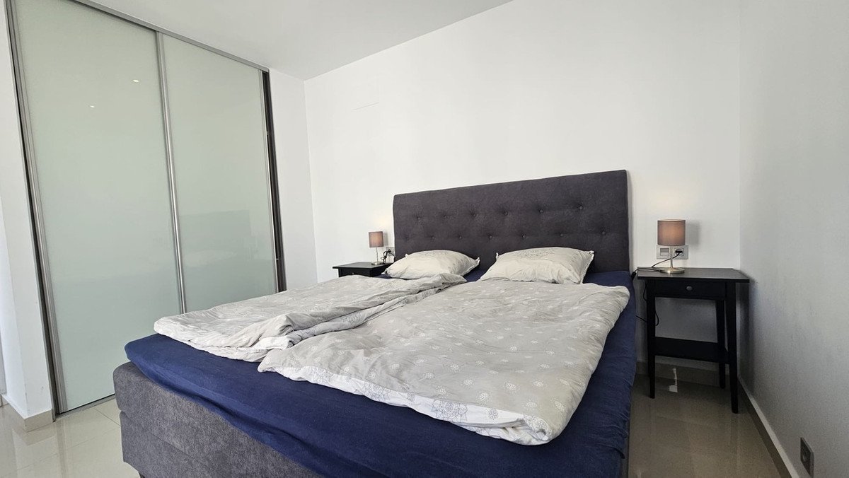 6 Bed Detached Villa in Villamartin