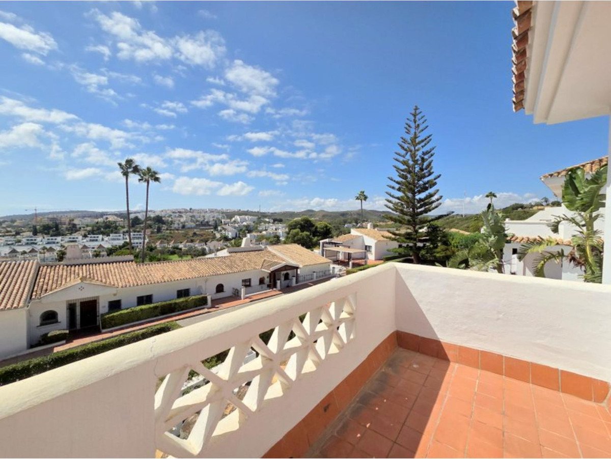 3 Bed Townhouse in La Duquesa