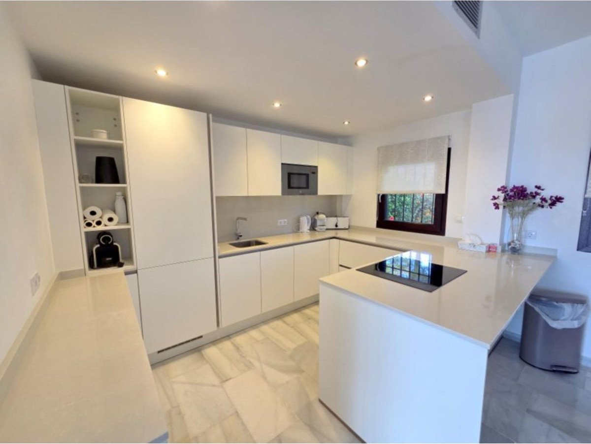 3 Bed Townhouse in La Duquesa