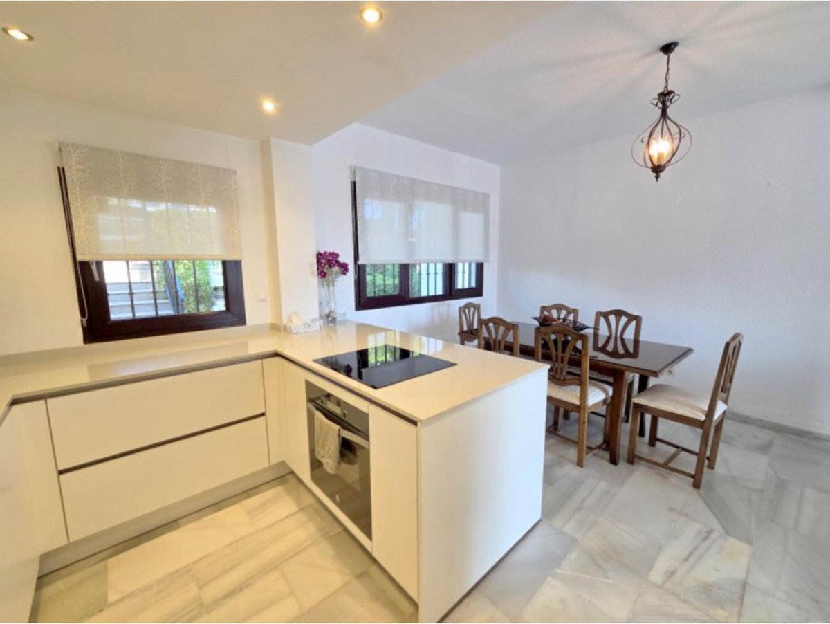 3 Bed Townhouse in La Duquesa