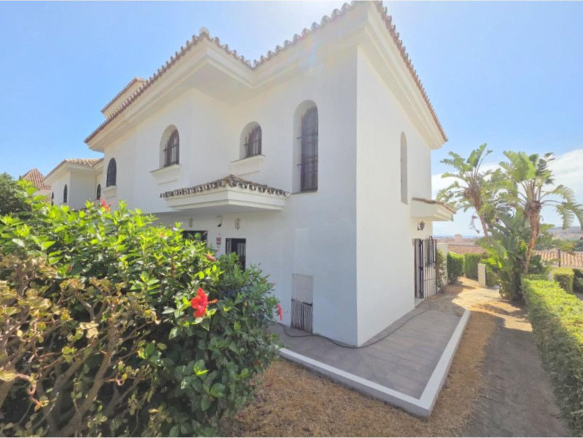 3 Bed Townhouse in La Duquesa