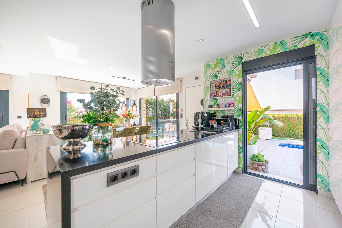 3 Bed Detached Villa in Lo Pepin