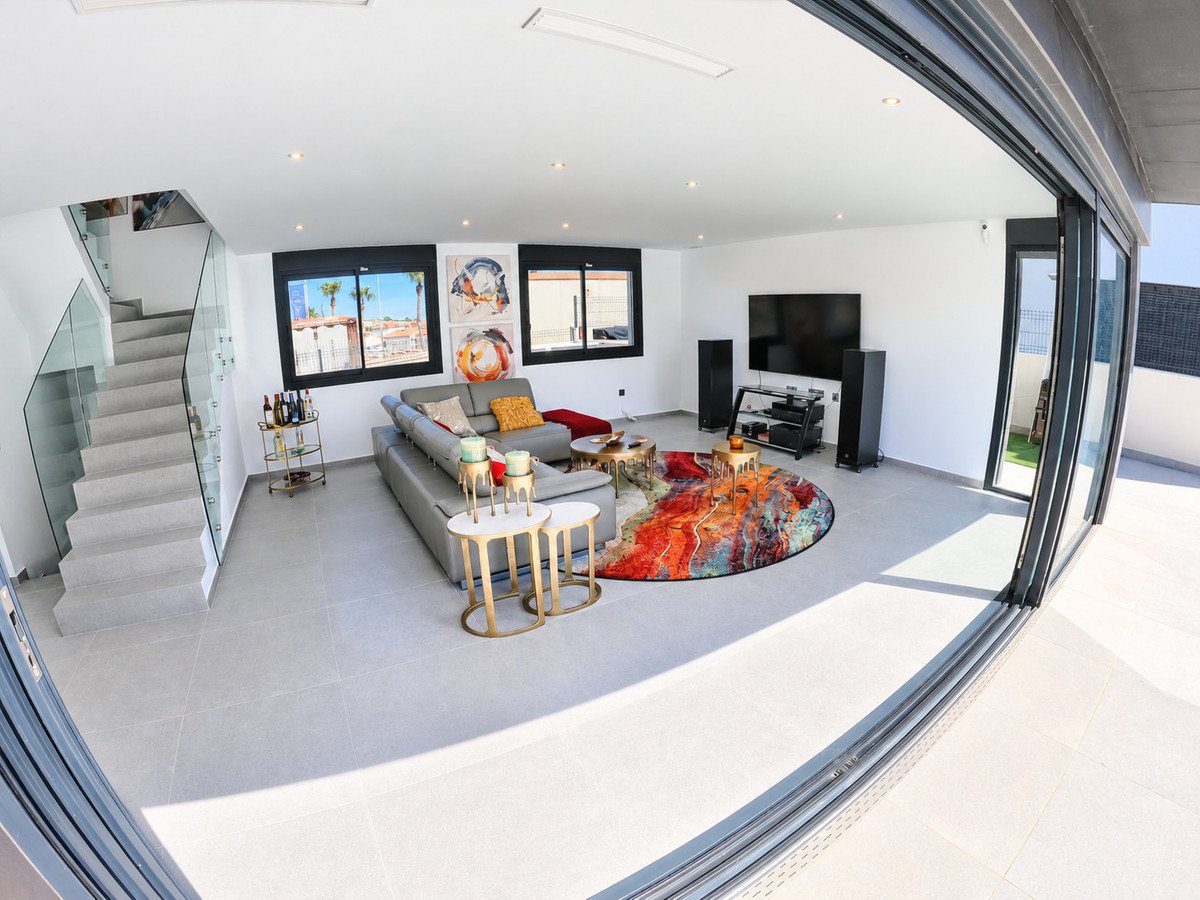 4 Bed Detached Villa in La Finca Golf