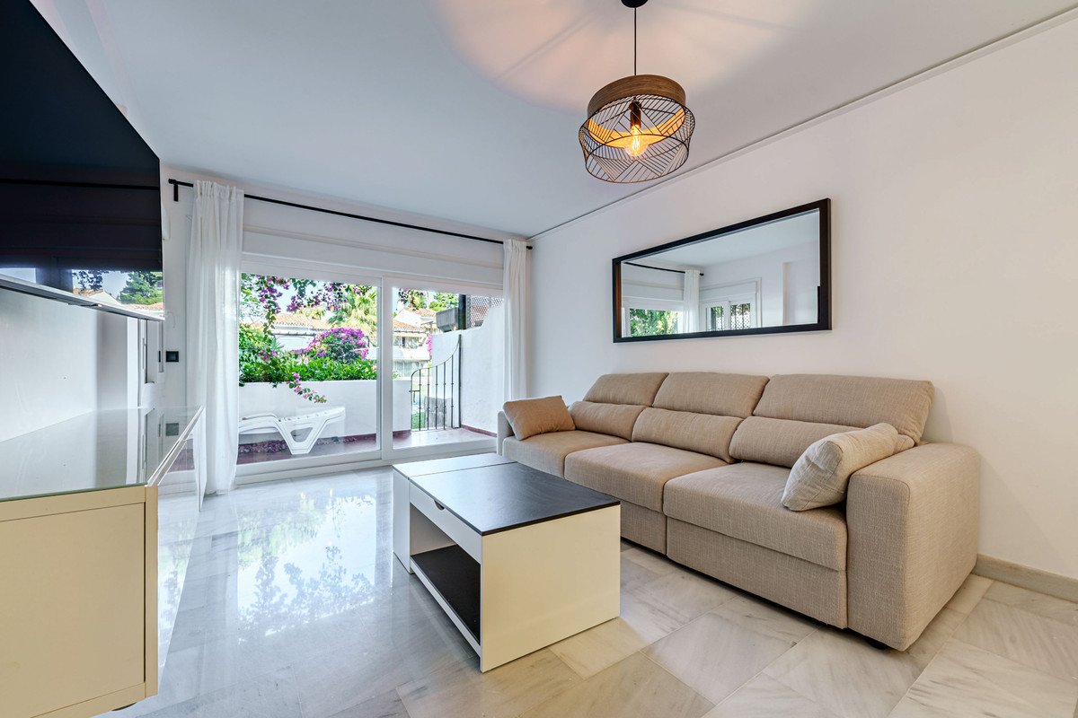 3 Bed Ground Floor Apartment in Sierra Blanca