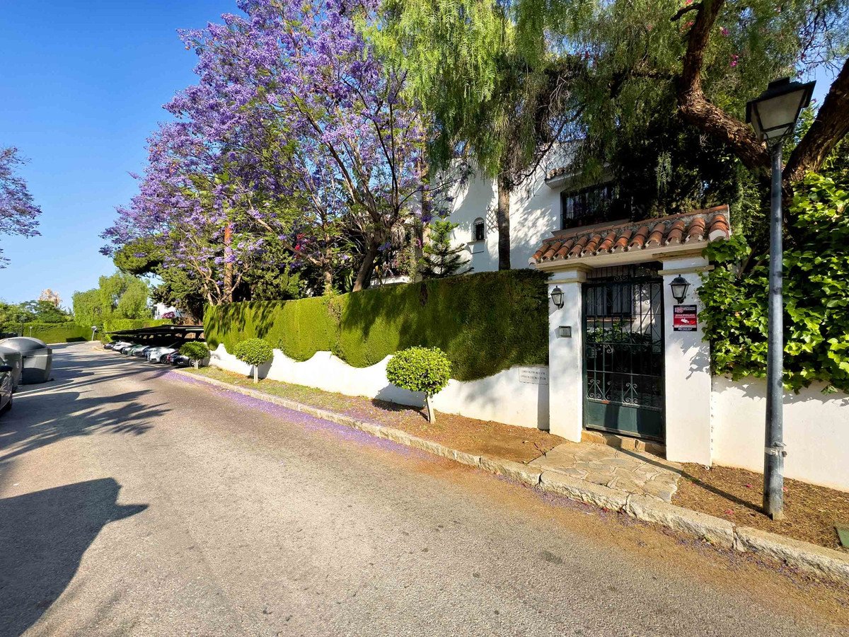 3 Bed Ground Floor Apartment in Sierra Blanca