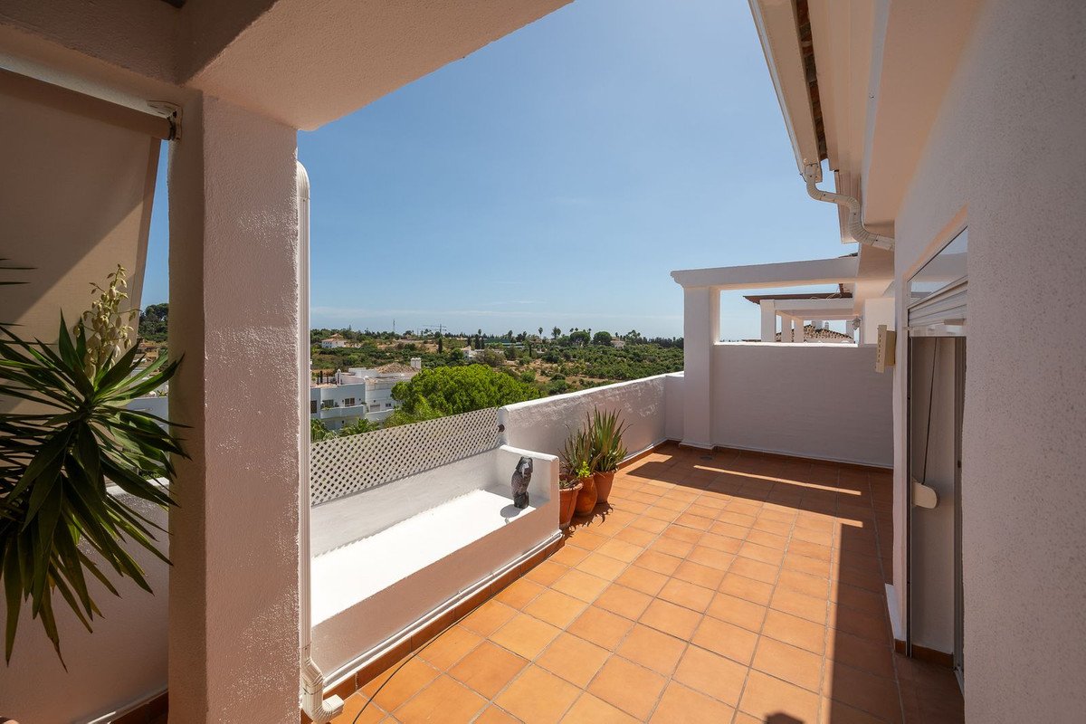 3 Bed Penthouse Duplex in Selwo