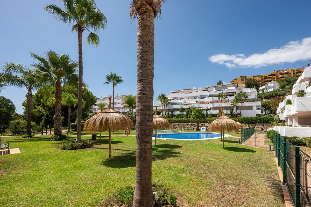 3 Bed Penthouse Duplex in Selwo