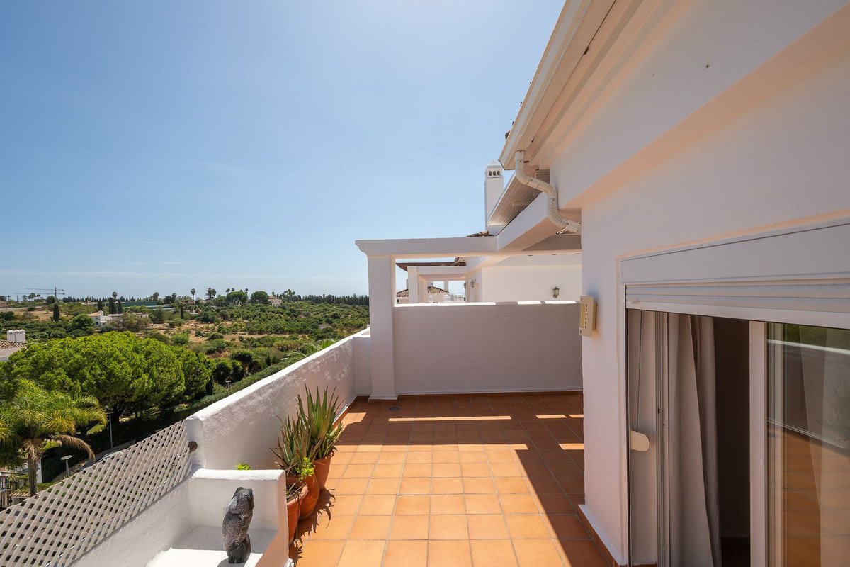 3 Bed Penthouse Duplex in Selwo