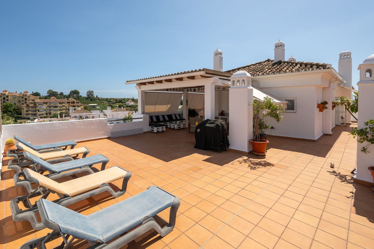 3 Bed Penthouse Duplex in Selwo