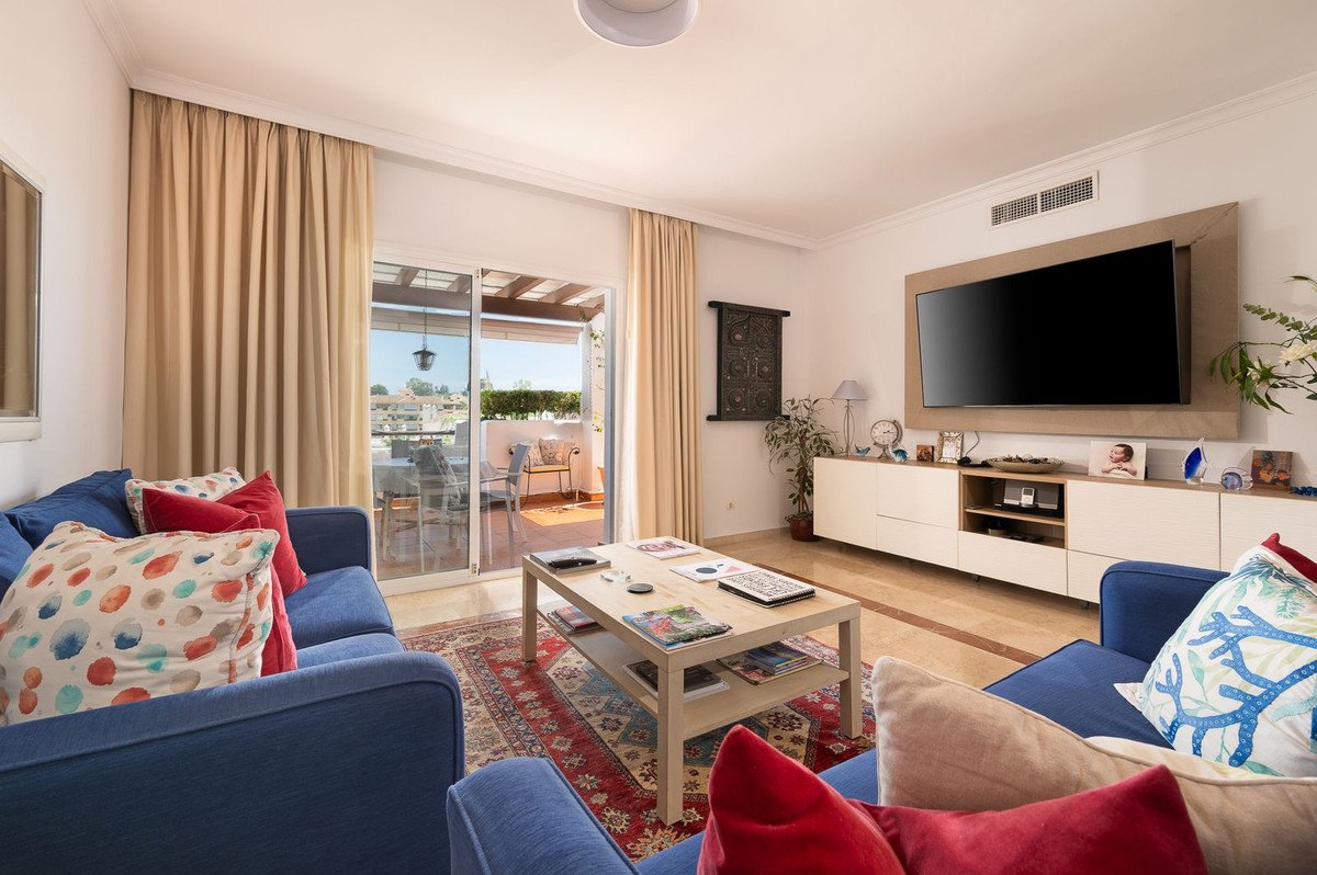 3 Bed Penthouse Duplex in Selwo