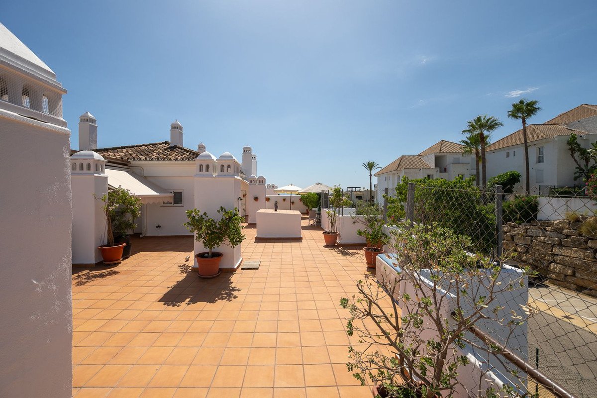 3 Bed Penthouse Duplex in Selwo