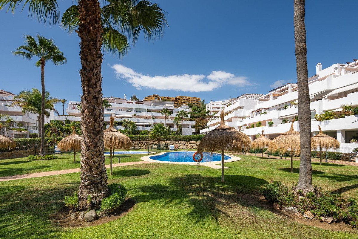 3 Bed Penthouse Duplex in Selwo