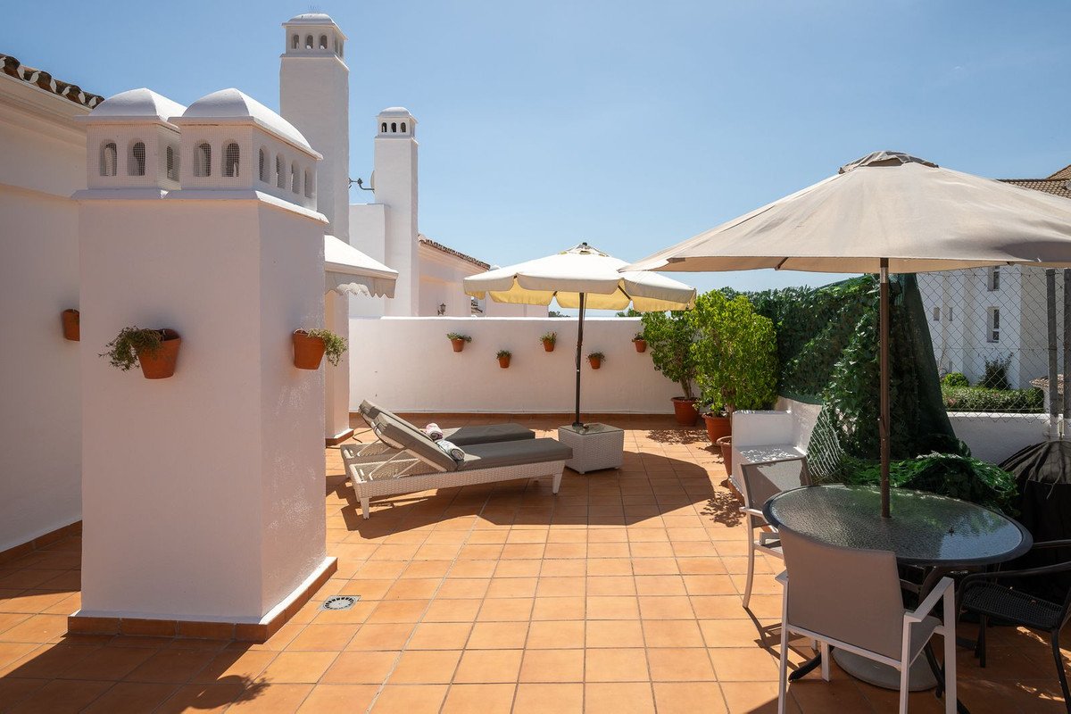 3 Bed Penthouse Duplex in Selwo
