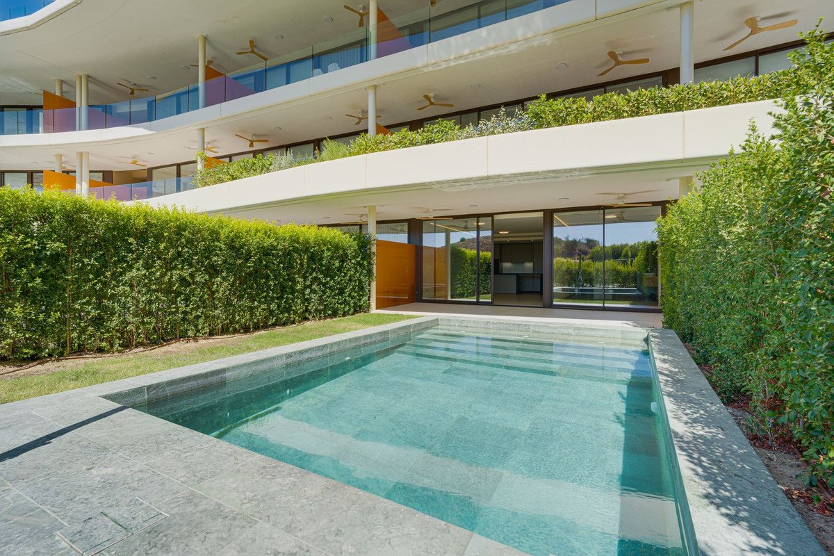 2 Bed Ground Floor Apartment in Higueron