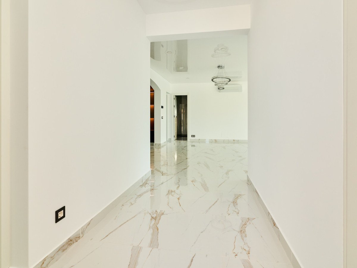 5 Bed Detached Villa in Rojales