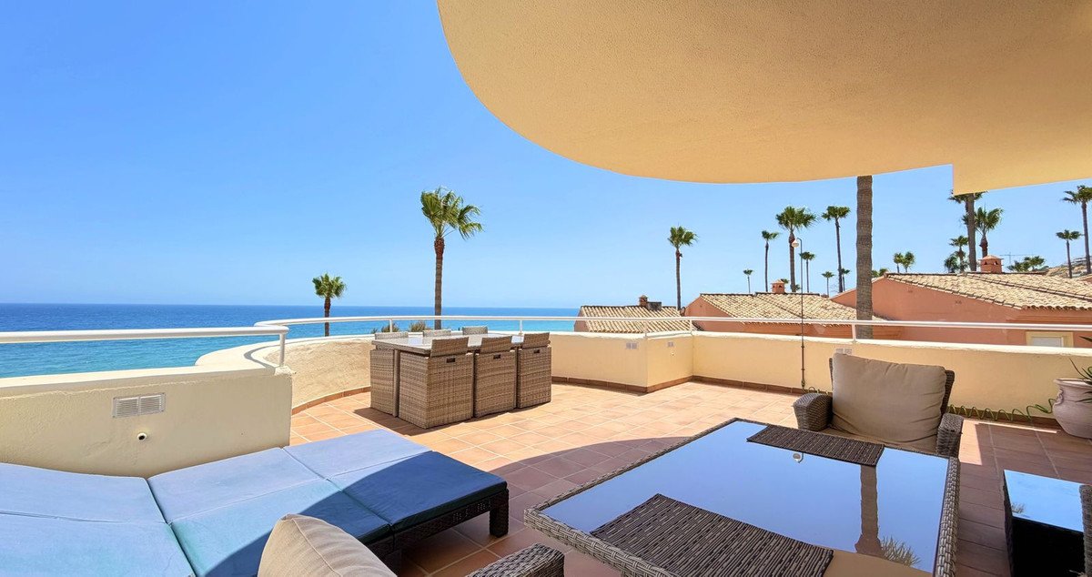 3 Bed Penthouse in Estepona