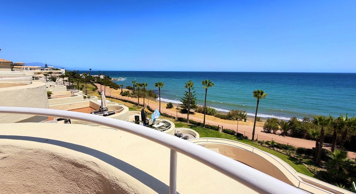 3 Bed Penthouse in Estepona