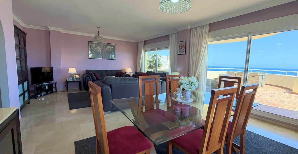 3 Bed Penthouse in Estepona