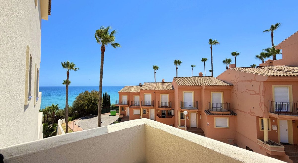 3 Bed Penthouse in Estepona