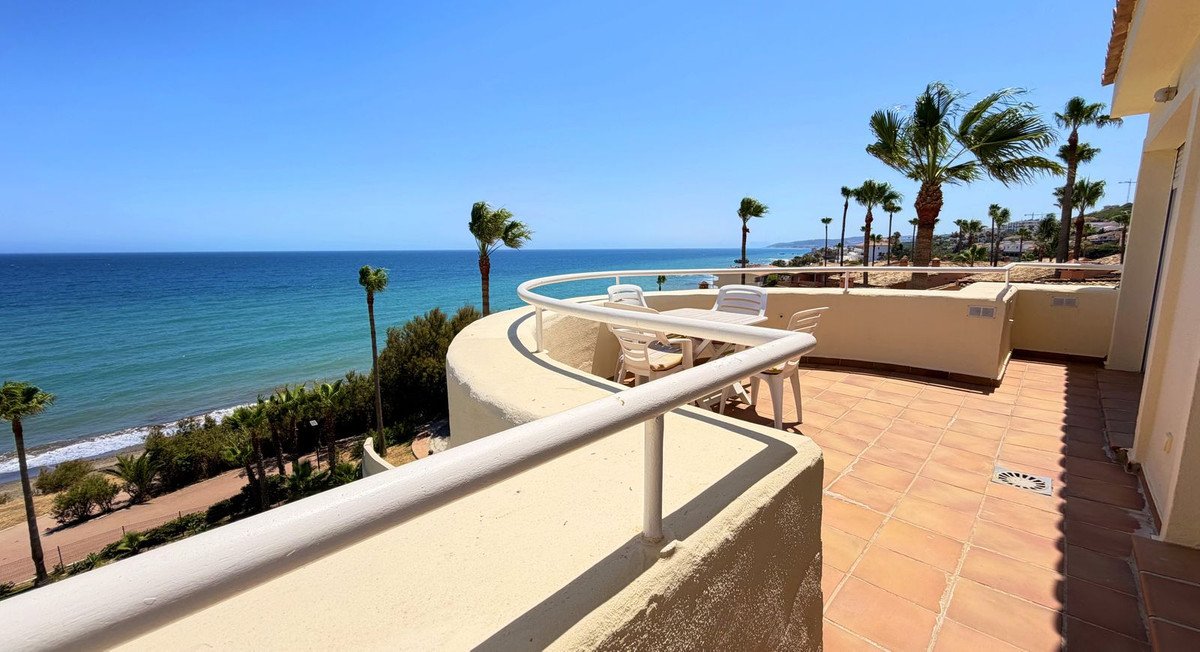 3 Bed Penthouse in Estepona