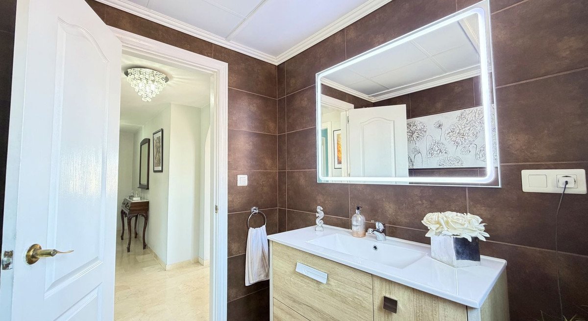 3 Bed Penthouse in Estepona