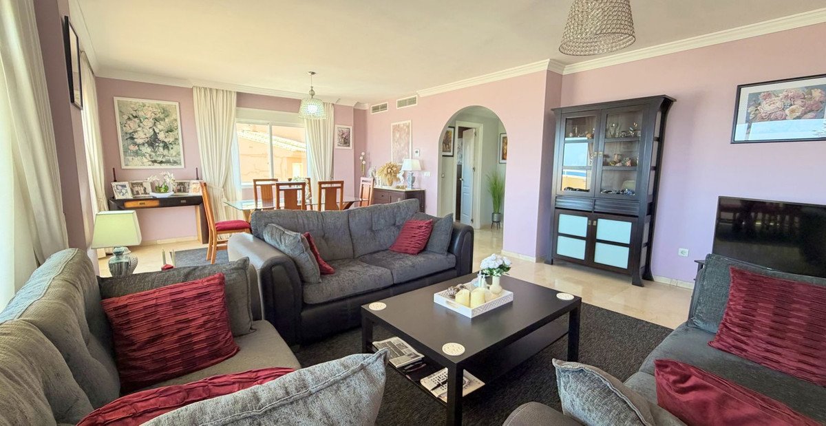 3 Bed Penthouse in Estepona