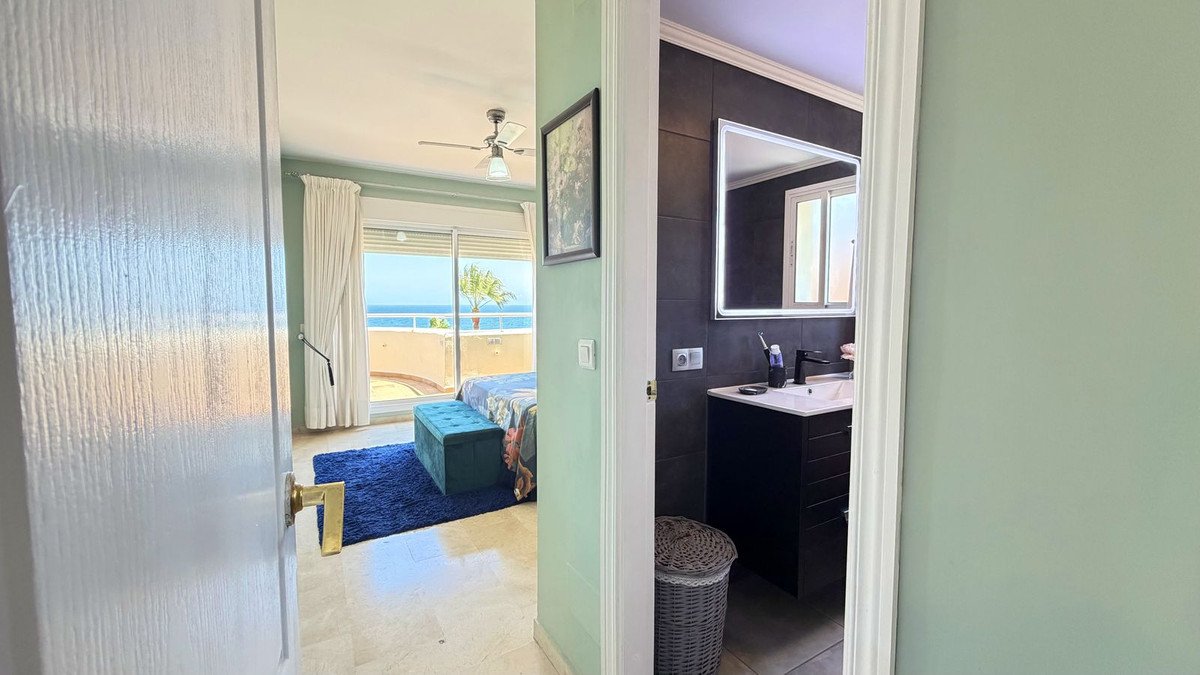 3 Bed Penthouse in Estepona
