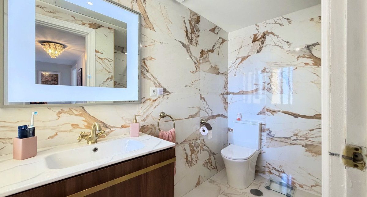 3 Bed Penthouse in Estepona