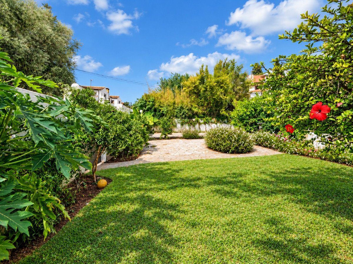 4 Bed Detached Villa in Marbella