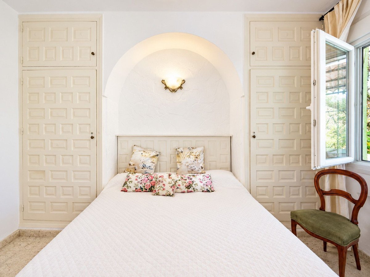 4 Bed Detached Villa in Marbella